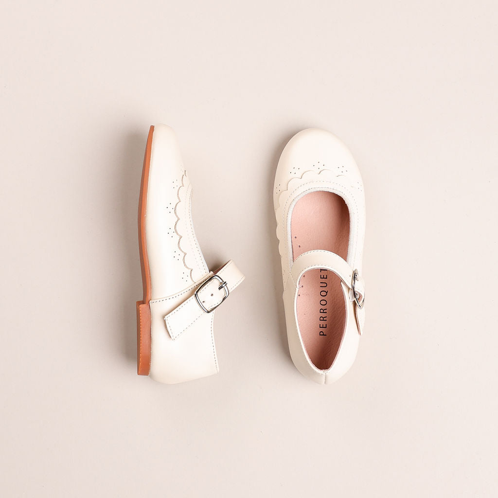 #color_ivory