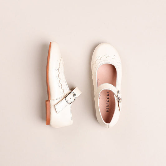 #color_ivory