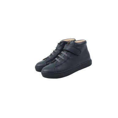 High Top Sneaker